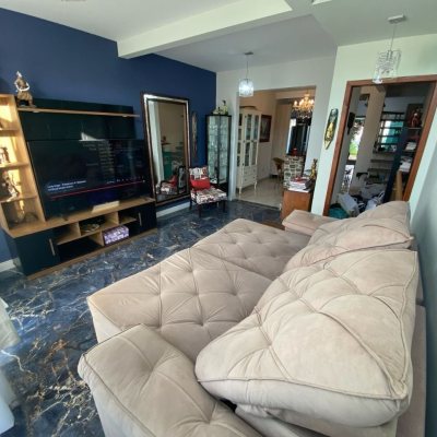 Casa Residencial com 91m², 2 quartos, 2 suítes, 2 garagens, no bairro Ingleses em Florianópolis