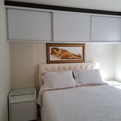 Apartamentos com 80m², 3 quartos, 1 suíte, 1 garagem, no bairro Centro em Florianópolis