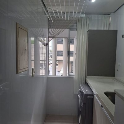 Apartamentos com 80m², 3 quartos, 1 suíte, 1 garagem, no bairro Centro em Florianópolis