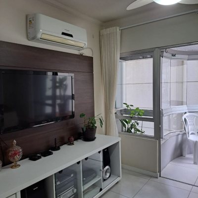 Apartamentos com 80m², 3 quartos, 1 suíte, 1 garagem, no bairro Centro em Florianópolis
