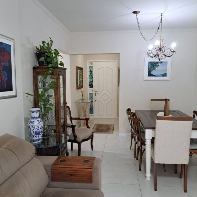 Apartamentos com 80m², 3 quartos, 1 suíte, 1 garagem, no bairro Centro em Florianópolis