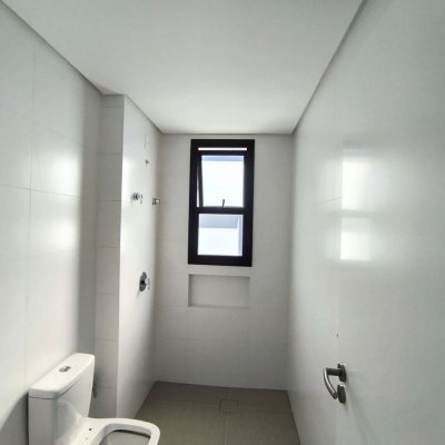 Apartamentos com 57m², 1 quarto, 1 garagem, no bairro Centro em Florianópolis