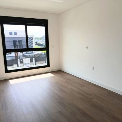 Casa Residencial com 99m², 2 quartos, 2 suítes, 1 garagem, no bairro Campeche em Florianópolis