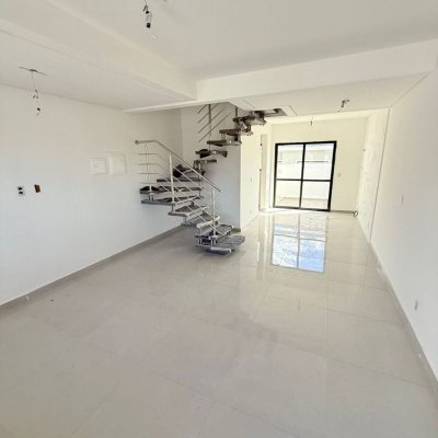 Casa Residencial com 84m², 2 quartos, 2 suítes, 2 garagens, no bairro Bela Vista em Palhoça