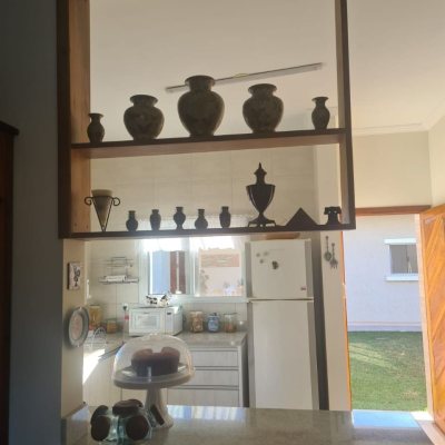 Casa Residencial com 182m², 3 quartos, 1 suíte, 2 garagens, no bairro Rio Vermelho em Florianópolis