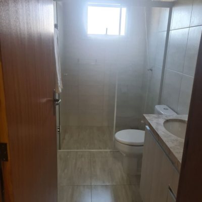 Casa Residencial com 182m², 3 quartos, 1 suíte, 2 garagens, no bairro Rio Vermelho em Florianópolis