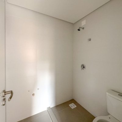 Apartamentos com 70m², 2 quartos, 1 suíte, 1 garagem, no bairro Cacupé em Florianópolis