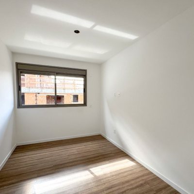 Apartamentos com 70m², 2 quartos, 1 suíte, 1 garagem, no bairro Cacupé em Florianópolis