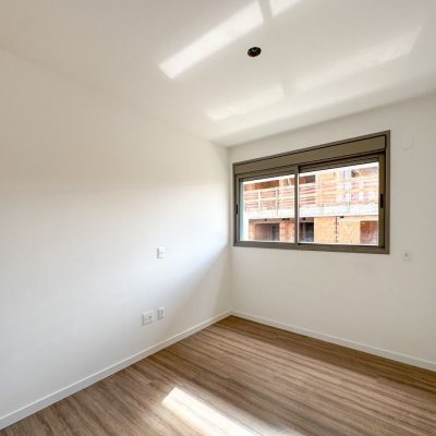 Apartamentos com 70m², 2 quartos, 1 suíte, 1 garagem, no bairro Cacupé em Florianópolis