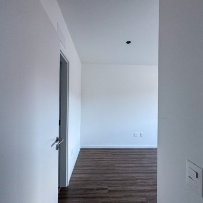Apartamentos com 66m², 2 quartos, 1 suíte, 1 garagem, no bairro Cacupé em Florianópolis