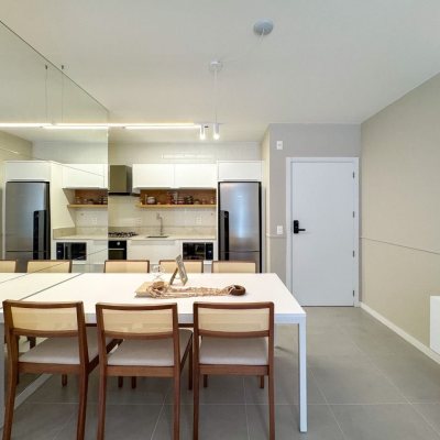 Apartamentos com 71m², 2 quartos, 1 suíte, 1 garagem, no bairro Cacupé em Florianópolis