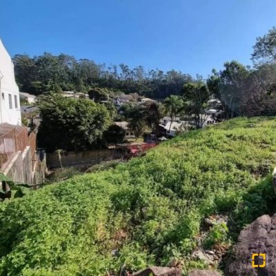 Terrenos Residenciais com 456m², no bairro Carvoeira em Florianópolis