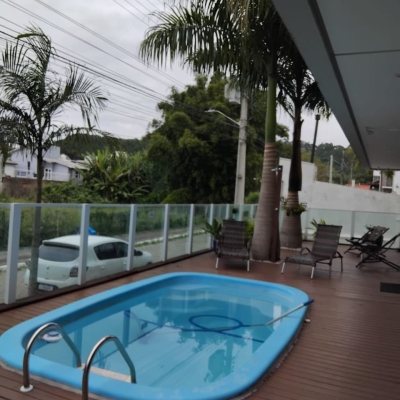 Apartamentos com 74m², 2 quartos, 1 suíte, 1 garagem, no bairro Canasvieiras em Florianópolis