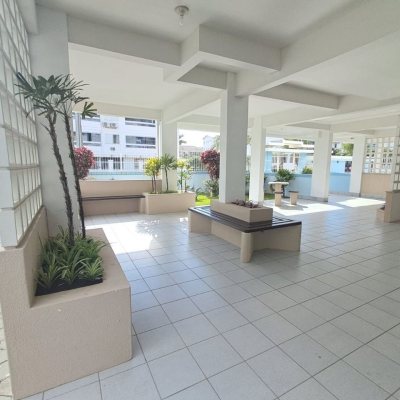 Cobertura com 172m², 3 quartos, 1 suíte, 2 garagens, no bairro Ingleses do Rio Vermelho em Florianópolis