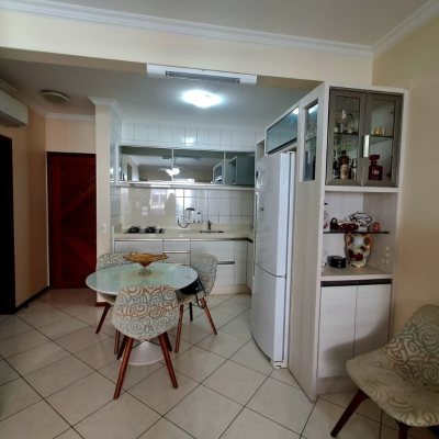 Cobertura com 172m², 3 quartos, 1 suíte, 2 garagens, no bairro Ingleses do Rio Vermelho em Florianópolis