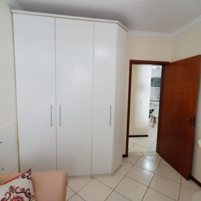 Cobertura com 172m², 3 quartos, 1 suíte, 2 garagens, no bairro Ingleses do Rio Vermelho em Florianópolis