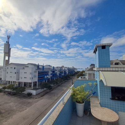 Cobertura com 172m², 3 quartos, 1 suíte, 2 garagens, no bairro Ingleses do Rio Vermelho em Florianópolis