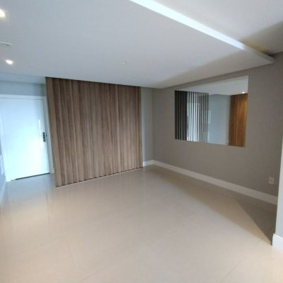 Apartamentos com 125m², 3 quartos, 3 suítes, 2 garagens, no bairro Kobrasol em São José