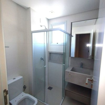 Apartamentos com 125m², 3 quartos, 3 suítes, 2 garagens, no bairro Kobrasol em São José