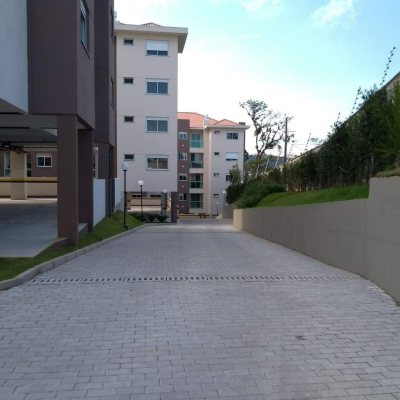 Apartamentos com 66m², 1 quarto, 1 suíte, 1 garagem, no bairro Centro em São José