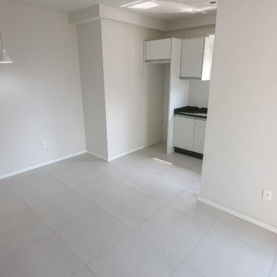 Apartamentos com 66m², 1 quarto, 1 suíte, 1 garagem, no bairro Centro em São José