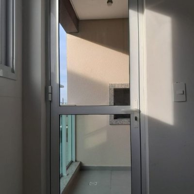 Apartamentos com 66m², 1 quarto, 1 suíte, 1 garagem, no bairro Centro em São José