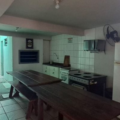 Cobertura com 198m², 4 quartos, 2 suítes, 2 garagens, no bairro Ingleses do Rio Vermelho em Florianópolis