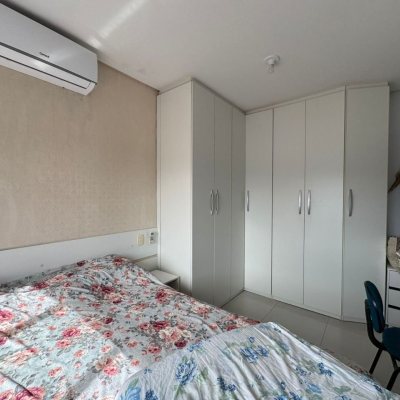 Predio com 307m², 6 garagens, no bairro Trindade em Florianópolis