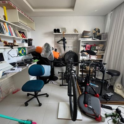 Predio com 307m², 6 garagens, no bairro Trindade em Florianópolis