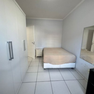 Predio com 307m², 6 garagens, no bairro Trindade em Florianópolis