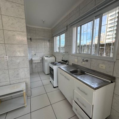 Predio com 307m², 6 garagens, no bairro Trindade em Florianópolis