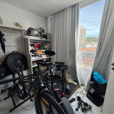 Predio com 307m², 6 garagens, no bairro Trindade em Florianópolis