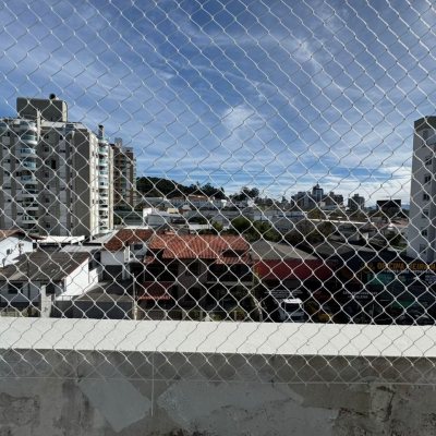 Predio com 307m², 6 garagens, no bairro Trindade em Florianópolis