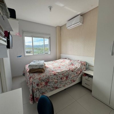 Predio com 307m², 6 garagens, no bairro Trindade em Florianópolis