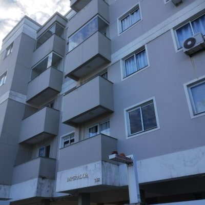 Apartamentos com 58m², 2 quartos, 1 garagem, no bairro Aririu em Palhoça
