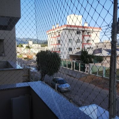 Apartamentos com 58m², 2 quartos, 1 garagem, no bairro Aririu em Palhoça
