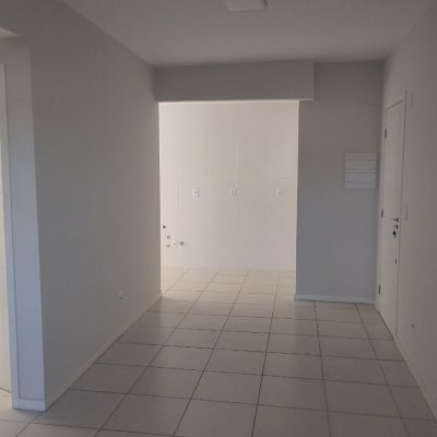 Apartamentos com 58m², 2 quartos, 1 garagem, no bairro Aririu em Palhoça