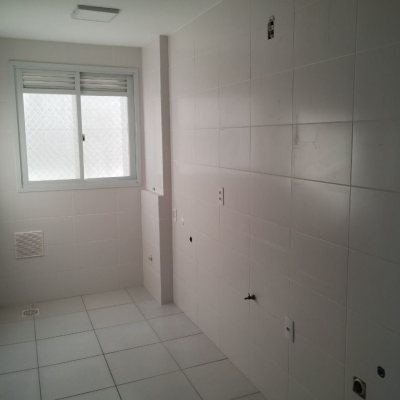 Apartamentos com 58m², 2 quartos, 1 garagem, no bairro Aririu em Palhoça