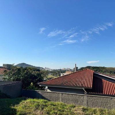 Terrenos Residenciais com 360m², no bairro Real Parque em São José