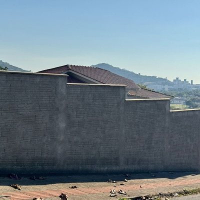 Terrenos Residenciais com 360m², no bairro Real Parque em São José