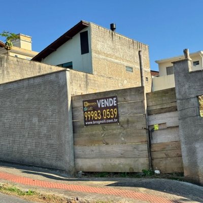 Terrenos Residenciais com 360m², no bairro Real Parque em São José
