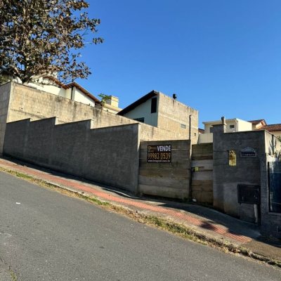 Terrenos Residenciais com 360m², no bairro Real Parque em São José