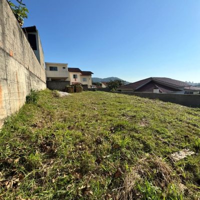 Terrenos Residenciais com 360m², no bairro Real Parque em São José