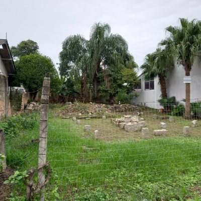 Terreno Comercial/Residencial com 429m², no bairro Capoeiras em Florianópolis