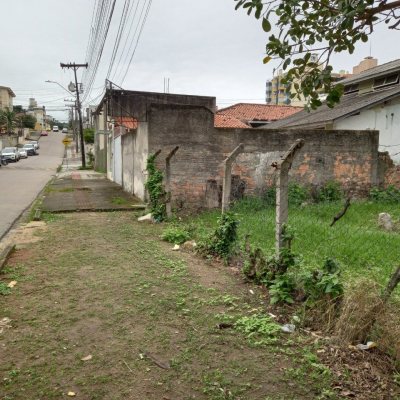 Terreno Comercial/Residencial com 429m², no bairro Capoeiras em Florianópolis