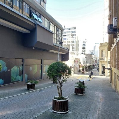 Sala com 28m², no bairro Centro em Florianópolis