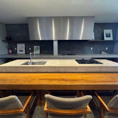 Studio Residencial com 63m², 1 quarto, 1 garagem, no bairro Centro em Florianópolis