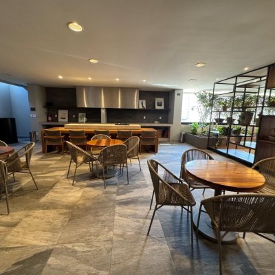 Studio Residencial com 63m², 1 quarto, 1 garagem, no bairro Centro em Florianópolis