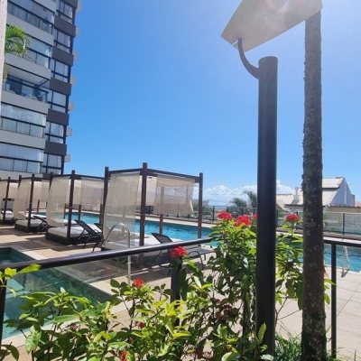 Apartamentos com 91m², 3 quartos, 1 suíte, 2 garagens, no bairro Balneário em Florianópolis