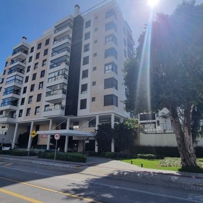 Apartamentos com 91m², 3 quartos, 1 suíte, 2 garagens, no bairro Balneário em Florianópolis